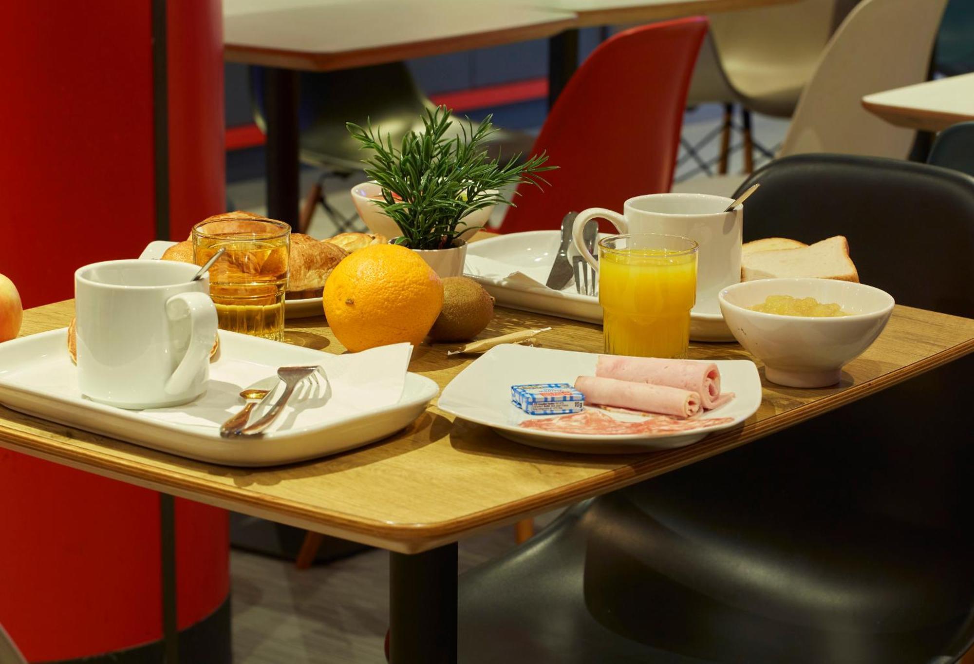 Hotel Ibis Lorient Centre Gare Exteriér fotografie